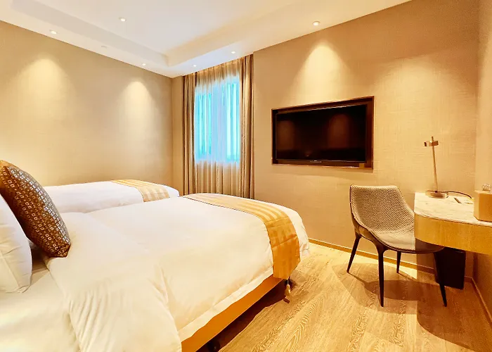 Hotel Grand Dragon