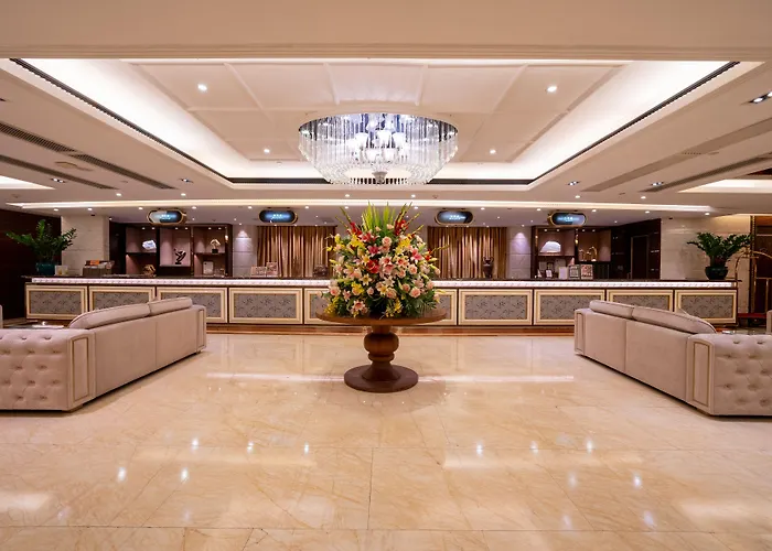 Grand Dragon Hotel