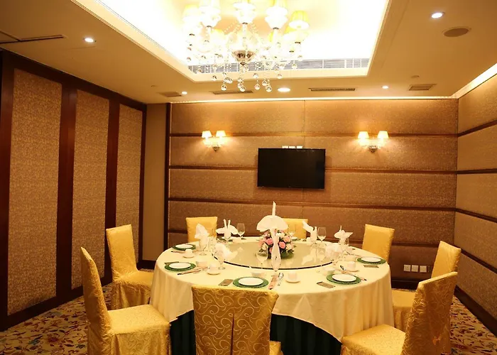 Hotel Grand Dragon 4*