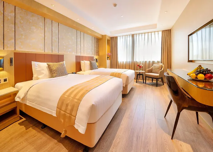 Hotel Grand Dragon 4*